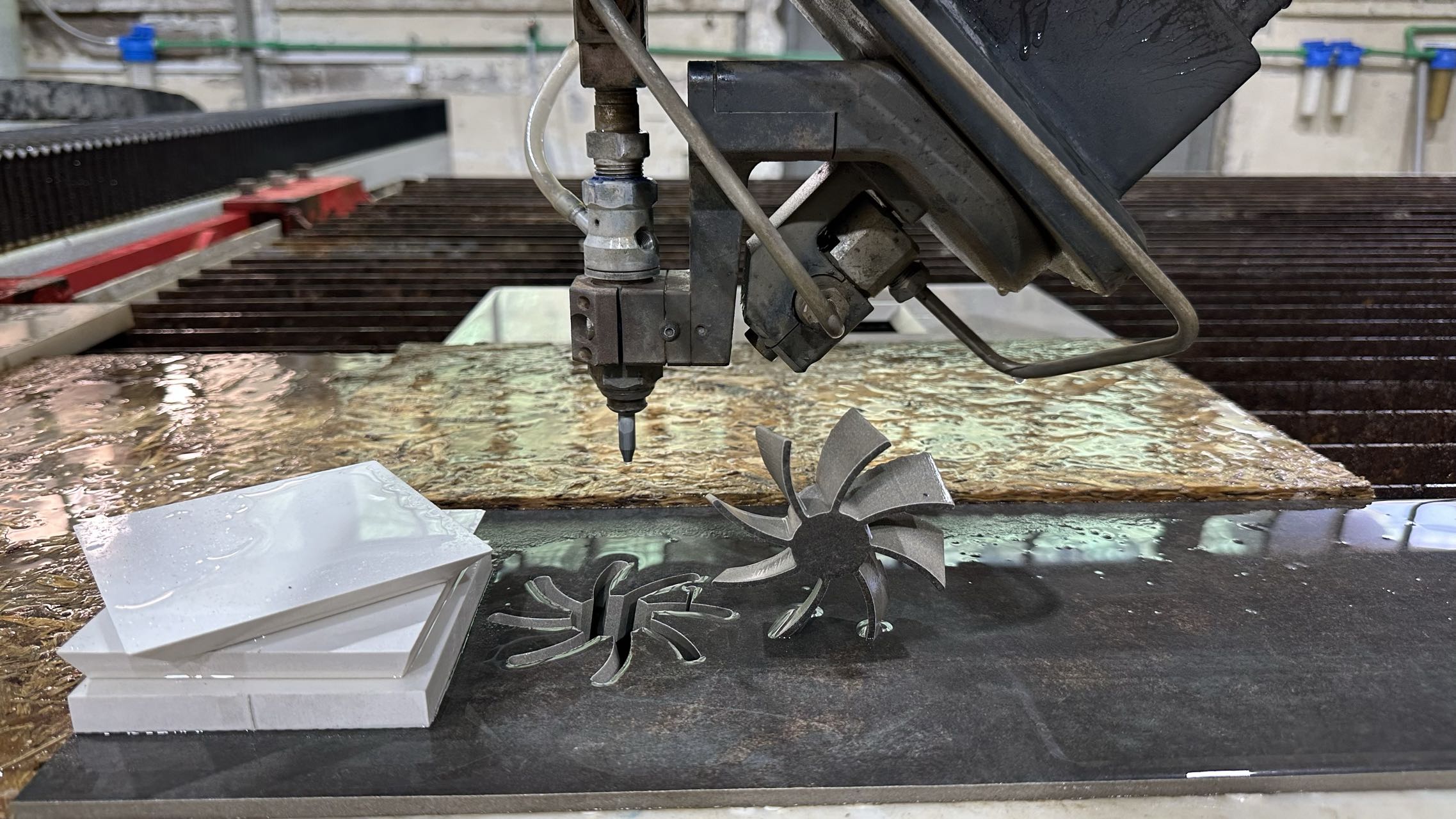 五轴切割叶轮工件 (2).jpg