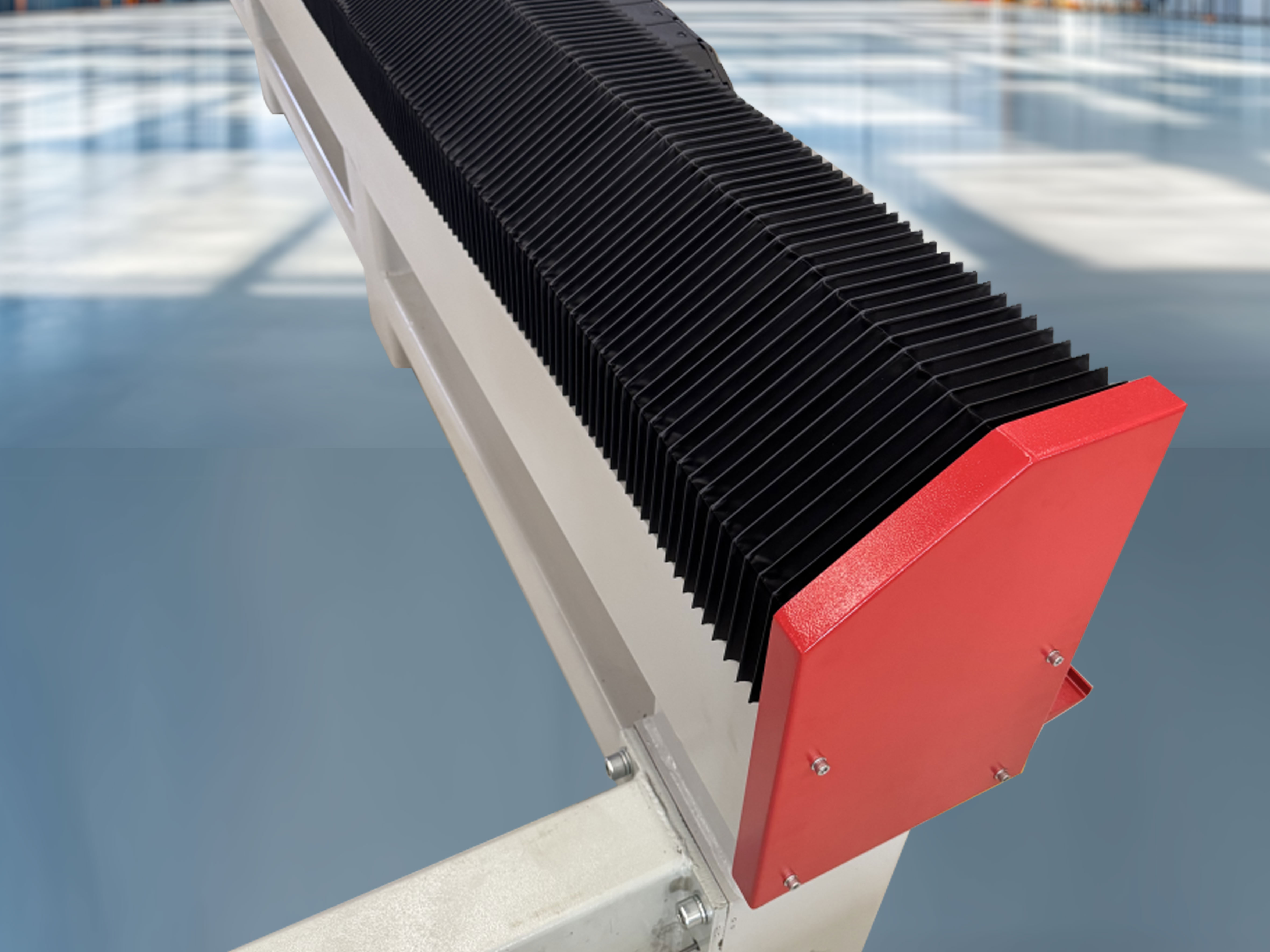 Уотержаная режущая машина